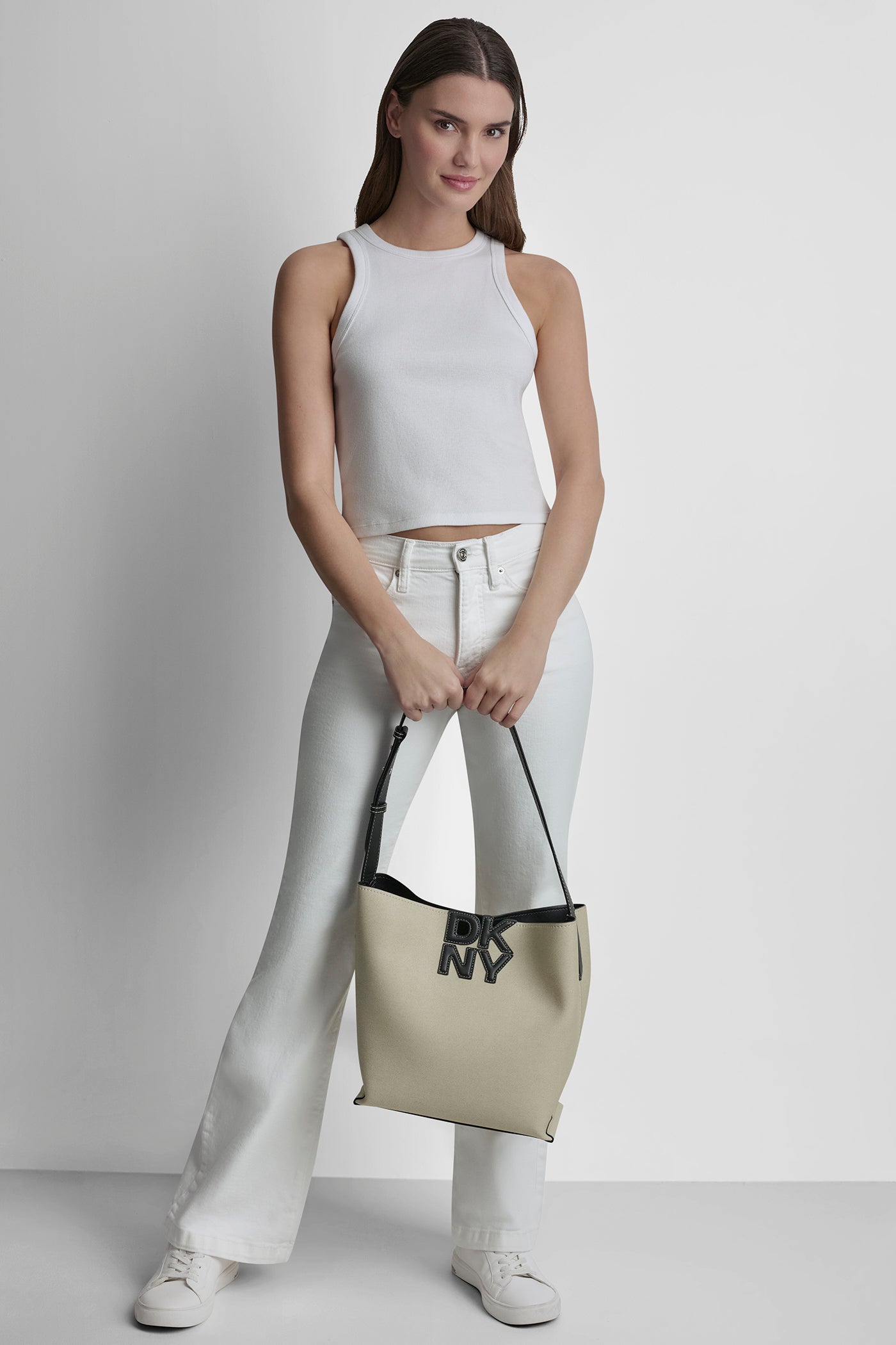 NICOLE LOGO BUCKET BAG - Image 7