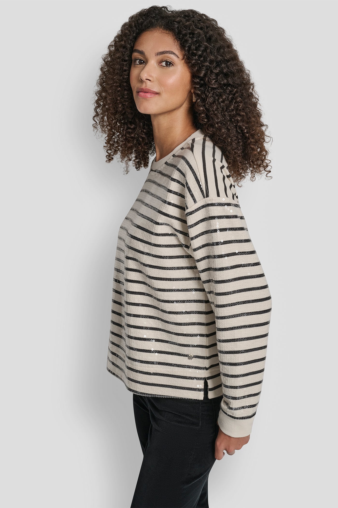 SEQUINS LONG SLEEVE SWEATSHIRT - Image 4
